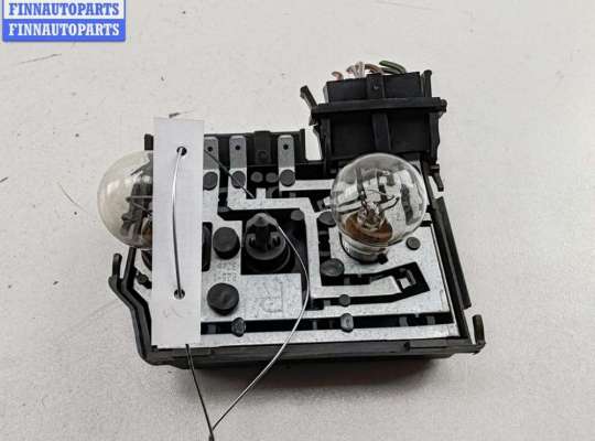 купить Плата фонаря заднего правого на Audi A6 C4 (1994-1997)