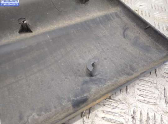 купить Молдинг двери задней правой на Nissan Interstar