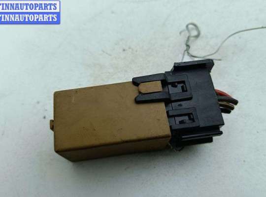 купить Реле стеклоочистителя (дворников) на BMW 5 E39 (1995-2003)