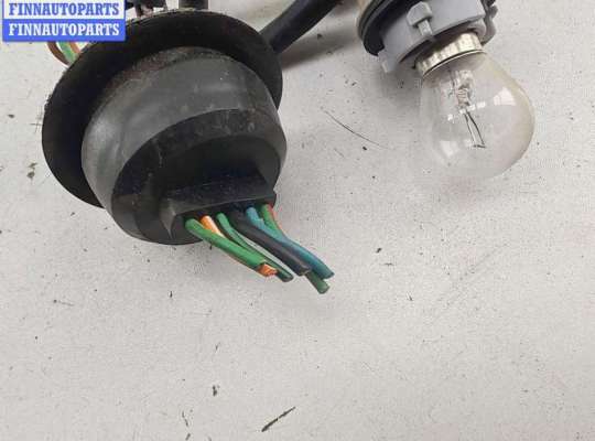 купить Патрон лампы фонаря на Ford Mondeo III (2000-2007)