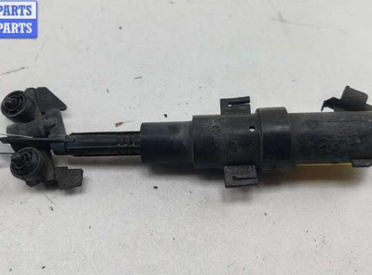 Купить Форсунка омывателя фар на BMW 3 E46 (1998-2006) Форсунка омывателя фар BM3495633 на BMW 3 E46 (1998-2006)