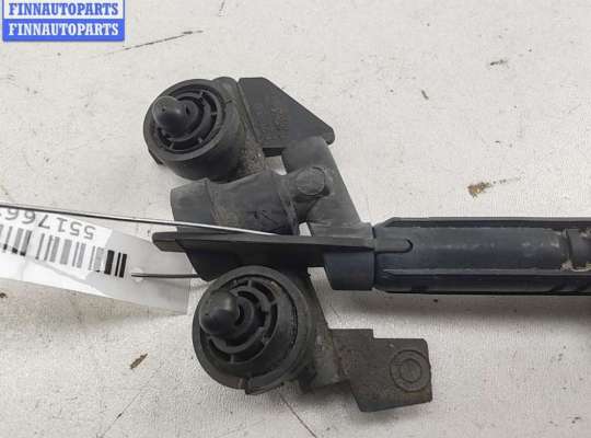 Форсунка омывателя фары / стекла на BMW 3 (E46)