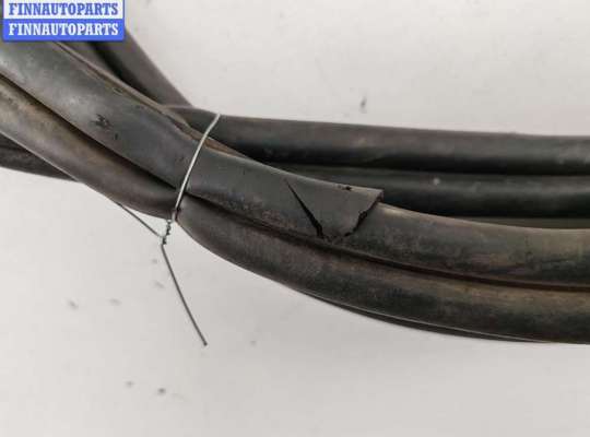 купить Уплотнитель крышки (двери) багажника на Volkswagen Transporter T4