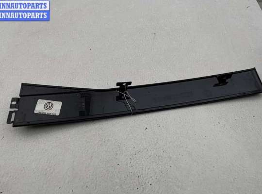 купить Накладка двери задней правой на Volkswagen Passat B5+ (GP)