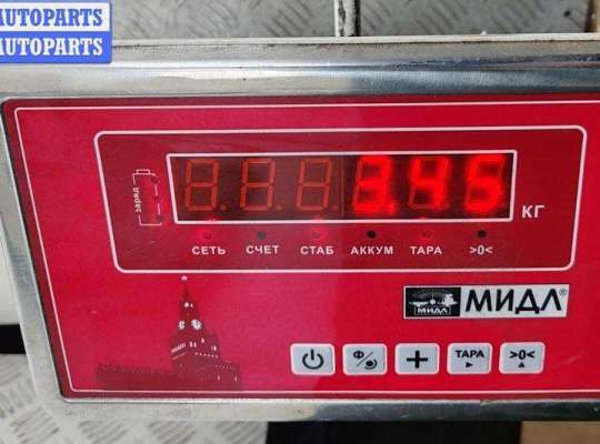 купить Обшивка двери передней правой (дверная карта) на Audi 80 B4 (1991-1996)