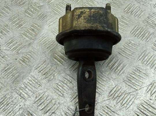 Подушка крепления КПП VG2774432 на Volkswagen Transporter T4