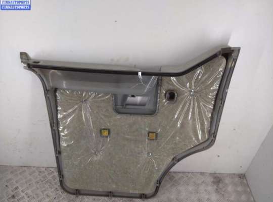 купить Обшивка двери передней правой (дверная карта) на Volkswagen Transporter T4