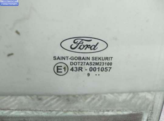 Стекло боковое двери на Ford Focus II