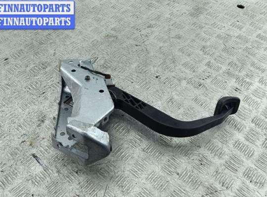 купить Педаль сцепления на Opel Zafira B (2004-2014)