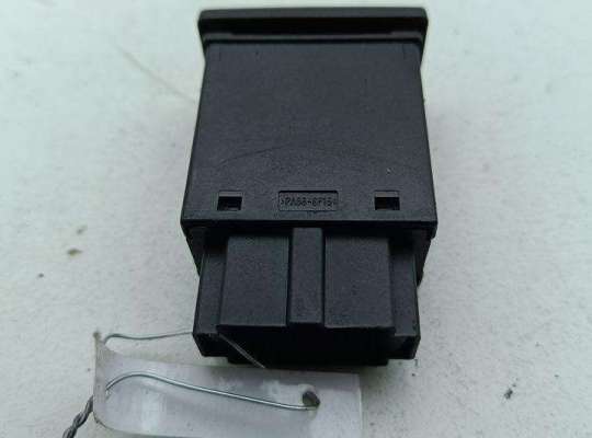 купить Кнопка обогрева заднего стекла на Volkswagen Passat B4