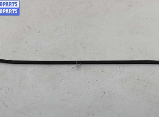 купить Молдинг стекла двери передней левой наружный на Volkswagen Touran