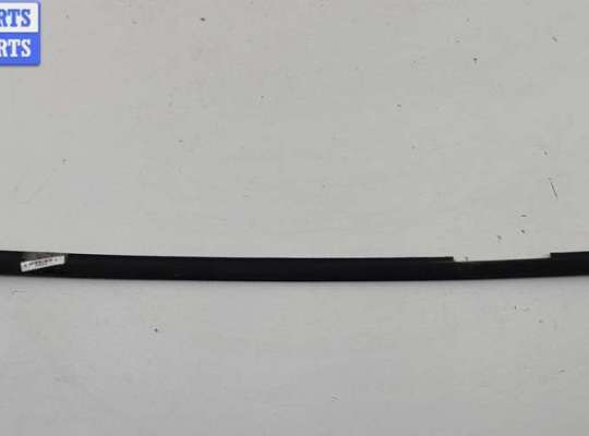 купить Молдинг стекла двери передней правой наружный на Mercedes A-Class W168 (1997-2004)