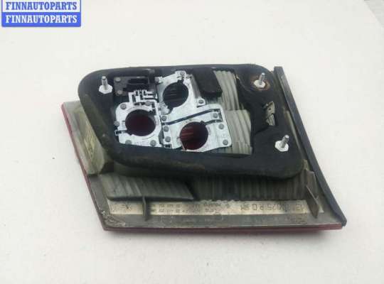 купить Фонарь крышки багажника правый на Opel Vectra C (2002-2008)