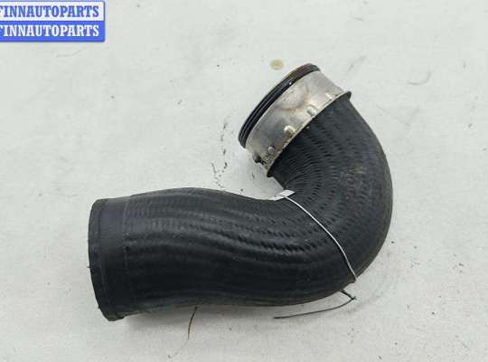 Патрубок интеркулера VG2756387 на Volkswagen Passat B5+ (GP)