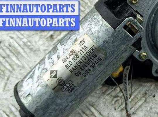 купить Двигатель стеклоочистителя заднего (моторчик дворников) на Audi A4 B5 (1994-2001)