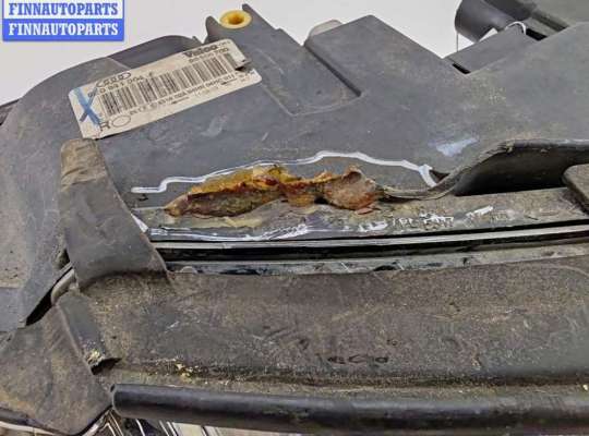 купить Фара правая на Audi A4 B6 (2001-2004)