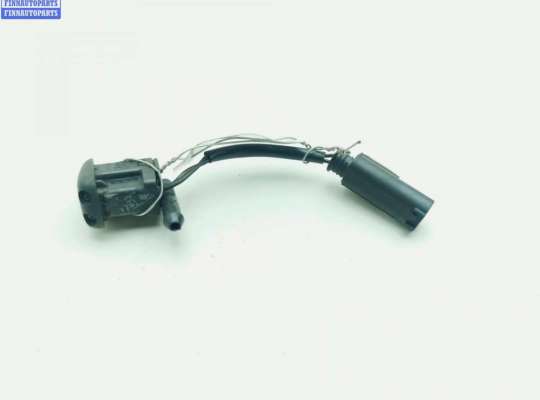 купить Форсунка омывателя на BMW 5 E39 (1995-2003)