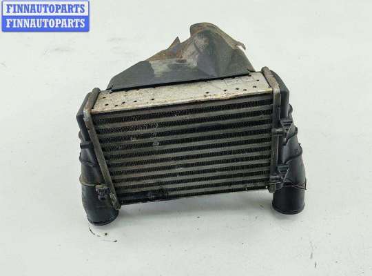 Радиатор интеркулера VG2680053 на Volkswagen Passat B5