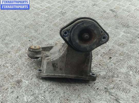 купить Кронштейн КПП опорный на Volkswagen Passat B5+ (GP)