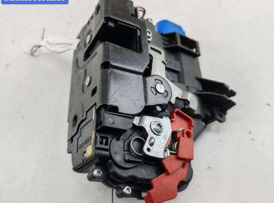 купить Замок двери передней правой на Volkswagen Touran