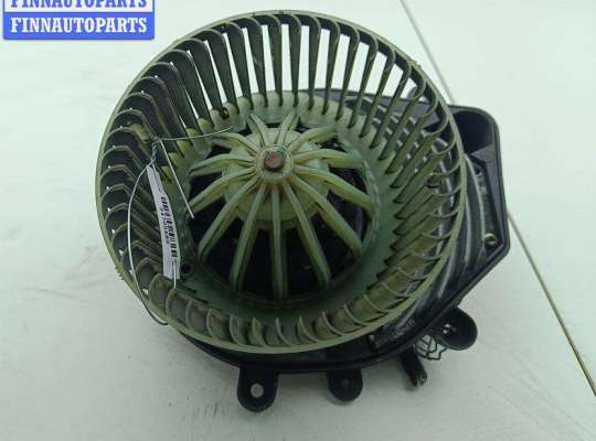 купить Двигатель отопителя (моторчик печки) на Volkswagen Passat B5