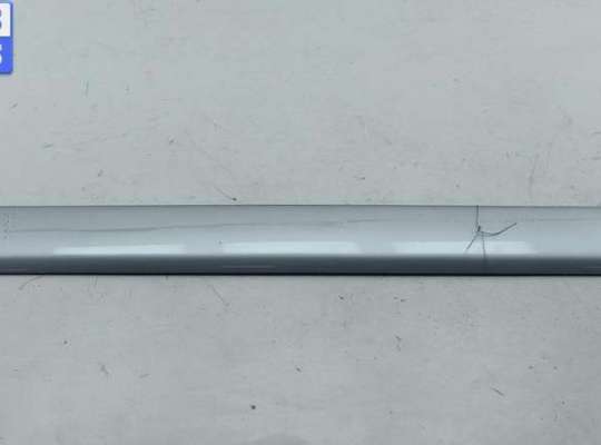 купить Молдинг двери передней правой на Audi A6 C4 (1994-1997)