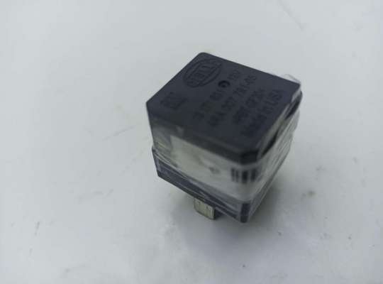 Купить Реле (прочие) на Opel Zafira B (2004-2014) Реле (прочие) OP2211434 на Opel Zafira B (2004-2014)