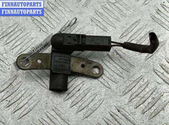Датчик положения коленвала RN1574162 на Renault Scenic I (1996-2003)