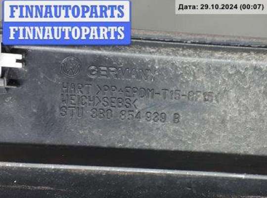 купить Молдинг двери передней левой на Volkswagen Passat B5+ (GP)