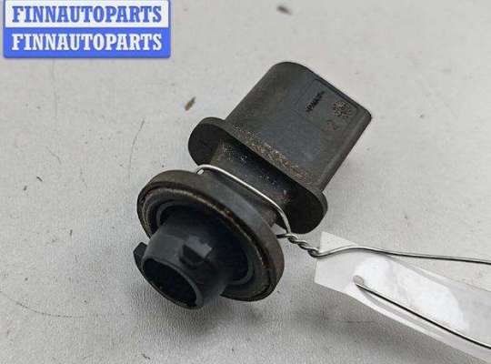 купить Патрон лампы указателя поворота на Volkswagen Passat B6