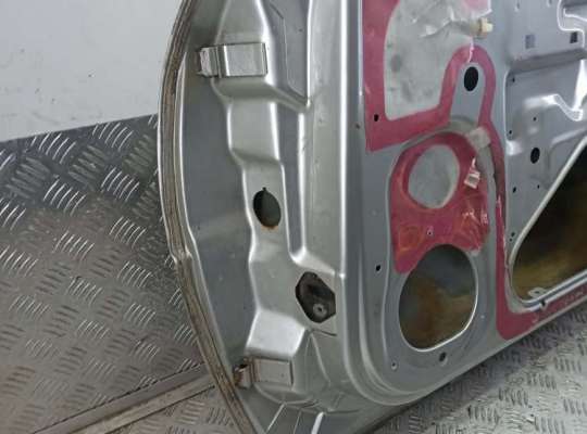 купить Дверь боковая передняя правая на Opel Vectra B (1995-2002)