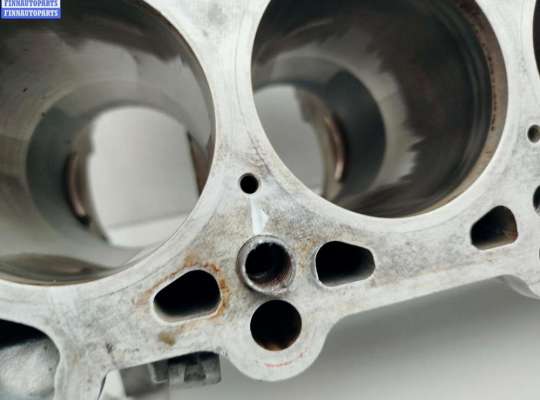 купить Блок цилиндров двигателя (картер) на BMW 5 E39 (1995-2003)