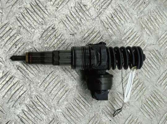 Форсунка топливная VG2747199 на Volkswagen Passat B6