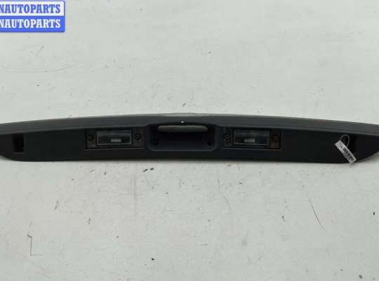 Накладка подсветки номера CRN3505 на Chrysler Voyager (2001-2007)