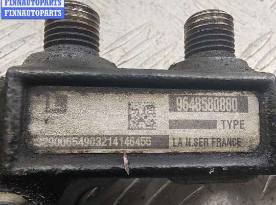 купить Рампа (рейка) топливная на Ford C-Max