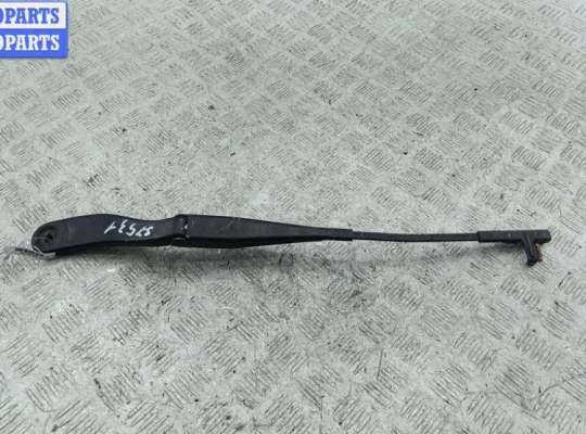 купить Щеткодержатель (поводок стеклоочистителя) передний на Volvo S40 / V50 (2004-2013)