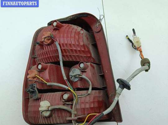 купить Фонарь задний правый на Kia Carnival