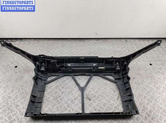 купить Рамка передняя (панель кузовная, телевизор) на Mazda 3 (2003-2008) BK