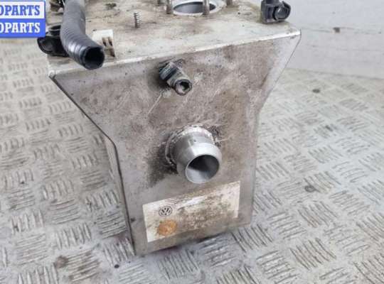 Бензобак на Volkswagen Touran I (1T)