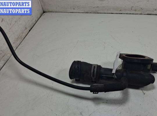 купить Фланец (тройник) системы охлаждения на Audi A4 B8 (2007-2015)