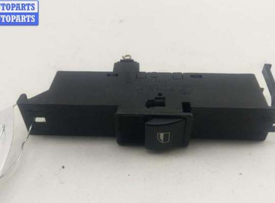 Кнопка стеклоподъемника переднего левого BM3506055 на BMW 3 E46 (1998-2006)
