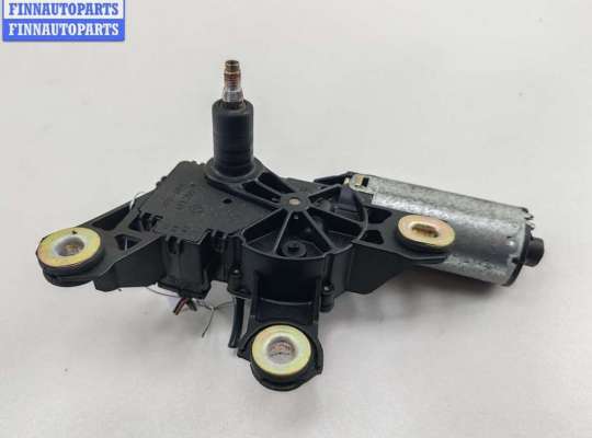 купить Двигатель стеклоочистителя заднего (моторчик дворников) на Volkswagen Passat B5