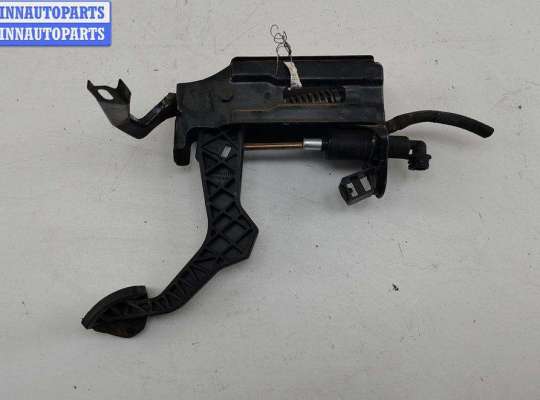 Цилиндр сцепления главный