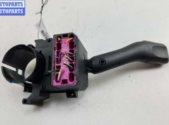 купить Переключатель поворотов на Volkswagen Golf-4