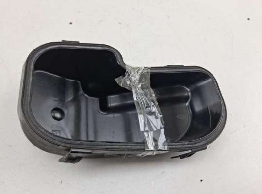 купить Крышка (заглушка) задняя фары правой на Ford C-Max (2003-2010)