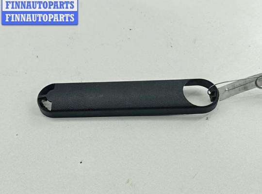 Крышка поводка стеклоочистителя RN1572988 на Renault Scenic II (2003-2009)