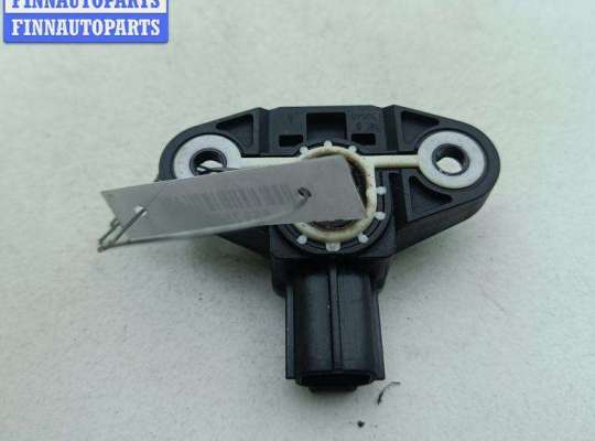 купить Датчик удара (Airbag) на Volkswagen Passat B6