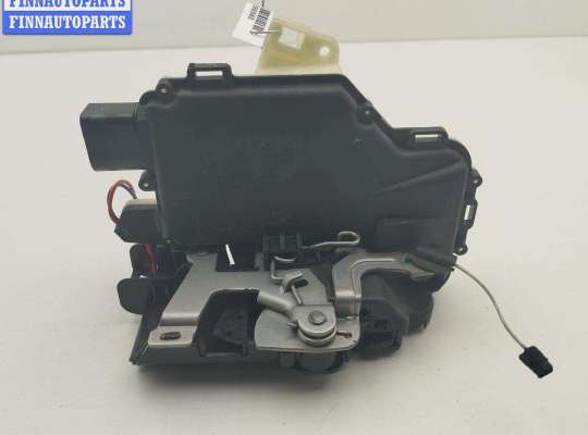 Замок двери передней левой VG2756057 на Volkswagen Passat B5