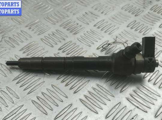 купить Форсунка топливная на Volkswagen Passat B7