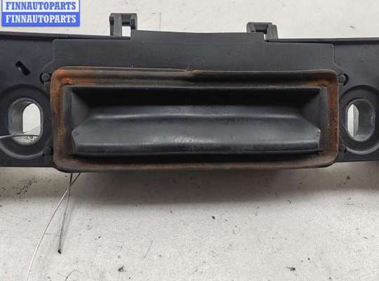 Планка подсветки номера на Volkswagen Passat B5+ (3B, GP)